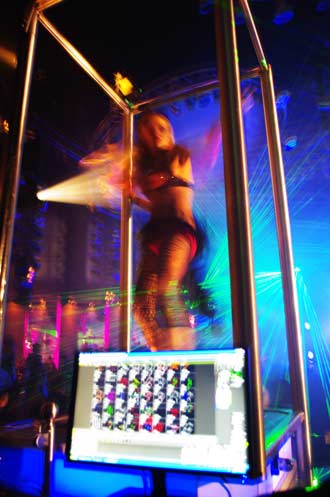 Laserworld gogo dancer showlaser lasershow