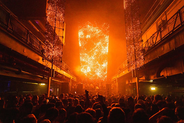 Interactive visual installation created with TouchDesigner