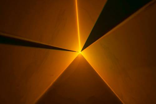 Laserworld CUBE 1.5 – Beamshot 11