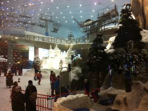 Ski Dubai Laserinstallation 'Ice Cave' - 2