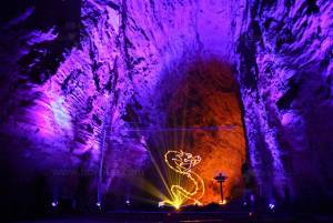Multimediashow in der Tenglong Höhle, China 2006 - 18