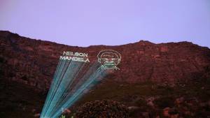 Laserprojektionen zu Ehren von Nelson Mandela - 2