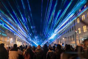 Spectacle laser du Nouvel An dans la ville de Constance, en Allemagne Spectacle laser du Nouvel An dans la ville de Constance, en Allemagne - 12