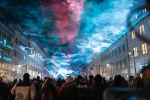 Spectacle laser du Nouvel An dans la ville de Constance, en Allemagne Spectacle laser du Nouvel An dans la ville de Constance, en Allemagne - 18